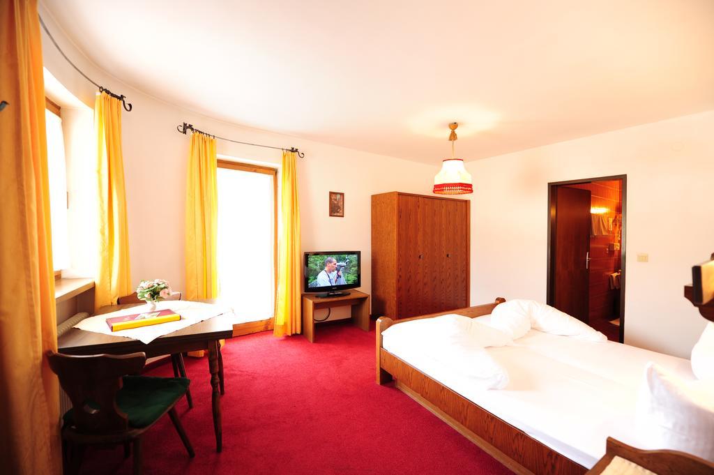Hotel Garni Lamm Nauders Cameră foto